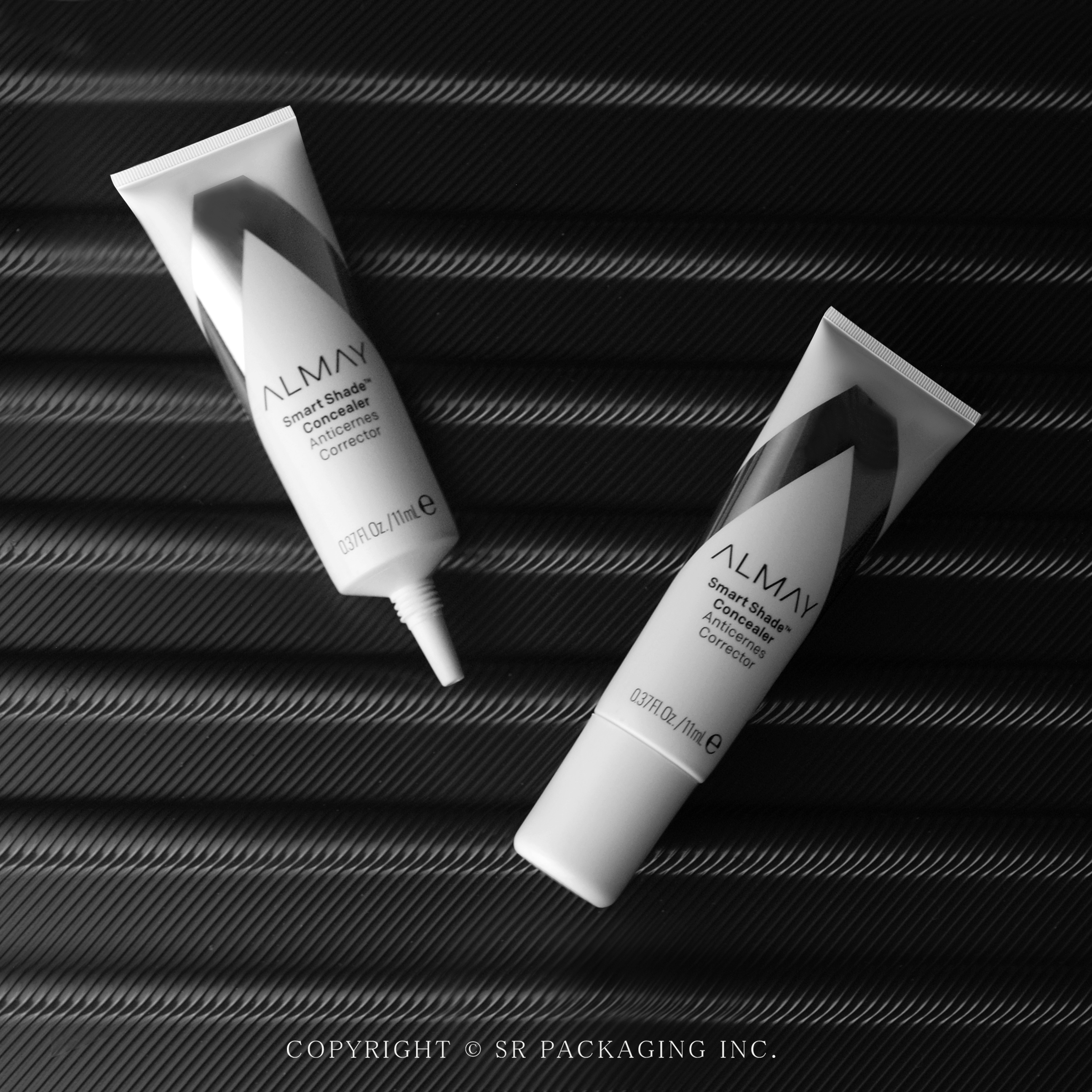 ALMAY Smart Shade Concealer in PCR tube