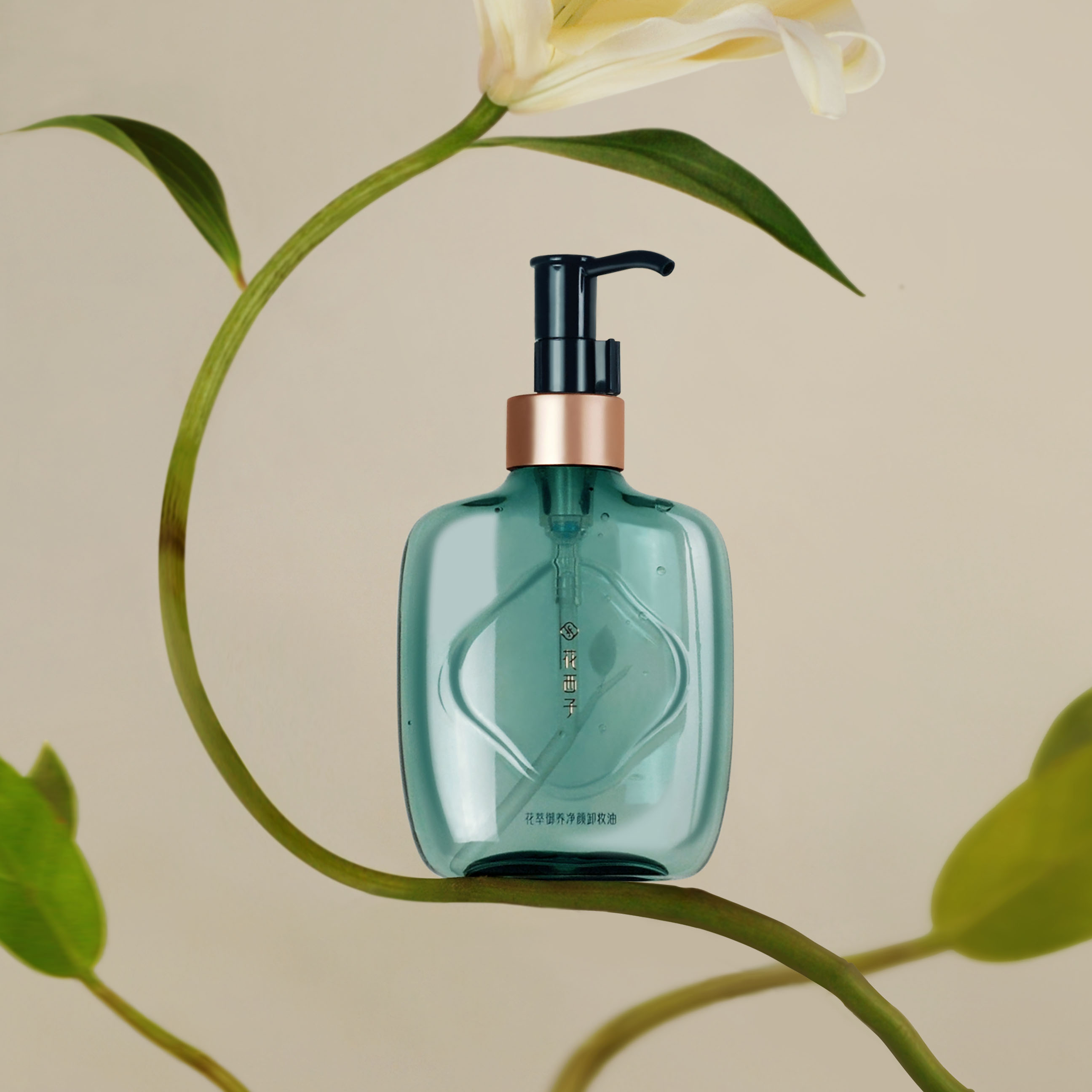 FLORASIS takes packaging customization to a new level.