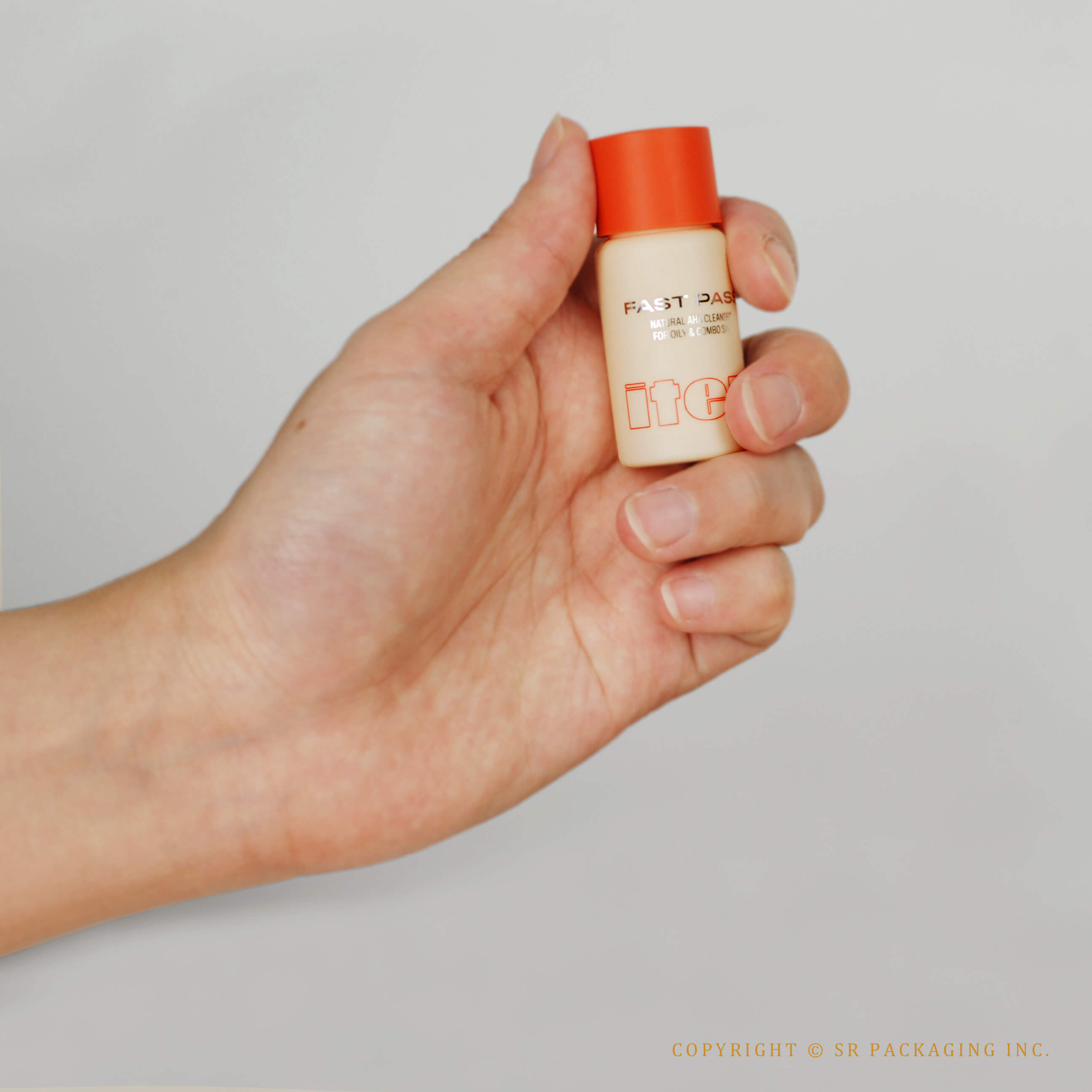 ITEM BEAUTY Skincare sample bottle makes a good travel mate